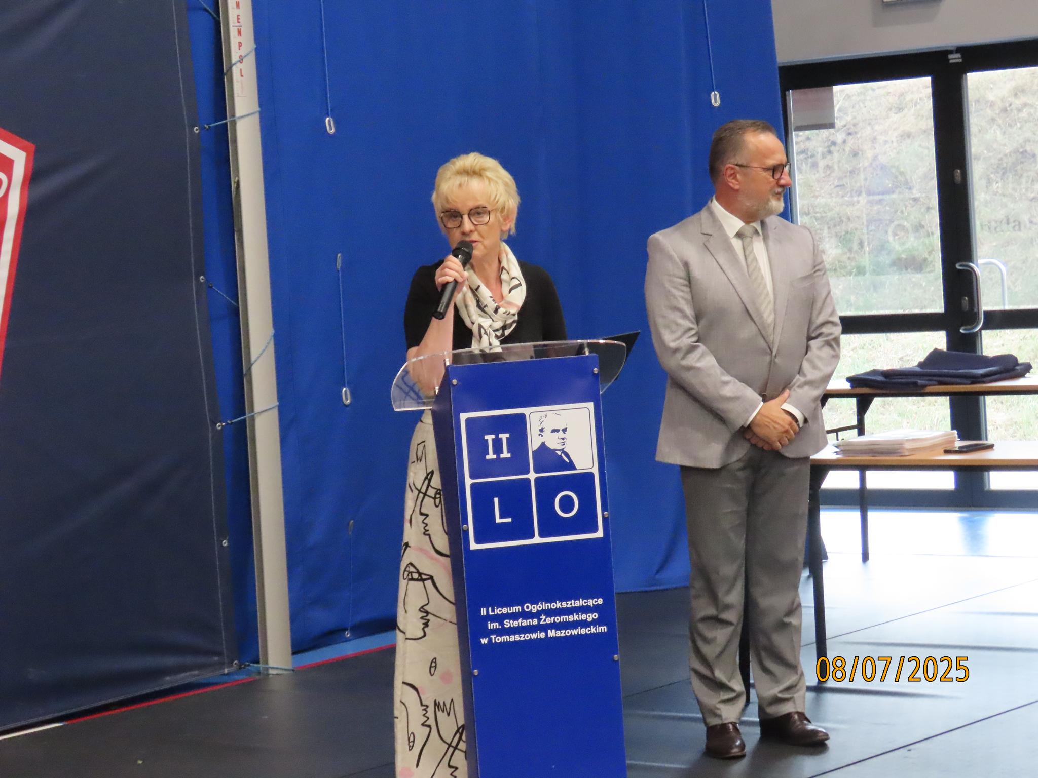 Rozdanie świadectw maturalnych